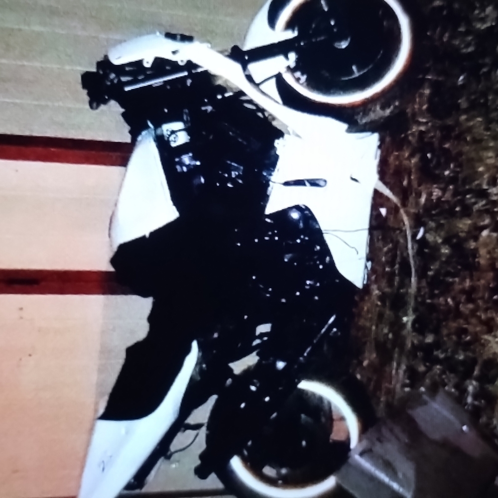 Motorcycle - Picture 2 of 2